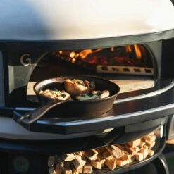 Gozney Dome Dual-Fuel Pizzaofen, Olivgrün -Santos Grills Verkaufsladen gozney dome dual fuel pizzaofen 66ad03d984f3c205aabbc747425419d3