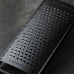 Microplane Black Sheep Reibe Sehr Grob -Santos Grills Verkaufsladen microplane black sheep reibe sehr grob 80b759d8a1b4d30daa1416a5abd7e9a6
