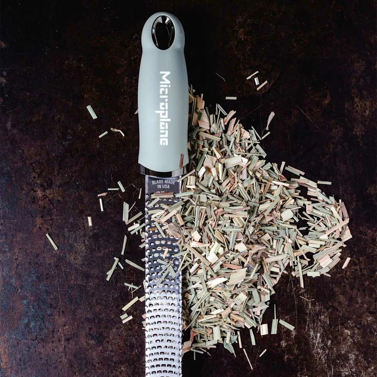 Microplane Premium Reibe / Zester, Salbei Grün 5 Microplane Premium Reibe / Zester, Salbei Grün – Bild 3