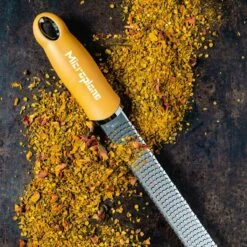 Microplane Premium Reibe / Zester, Senfgelb -Santos Grills Verkaufsladen microplane premium reibe zester senfgelb 4ba679fc5d082ede7ebd07314659ed30