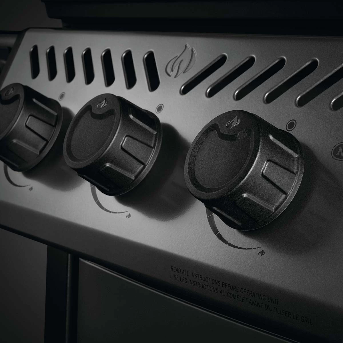 Napoleon Freestyle 425, 4 Hauptbrenner, Mit Sizzle Zone Seitenbrenner, Graphit 13 Napoleon Freestyle 425, 4 Hauptbrenner, Mit Sizzle Zone Seitenbrenner, Graphit – Bild 11