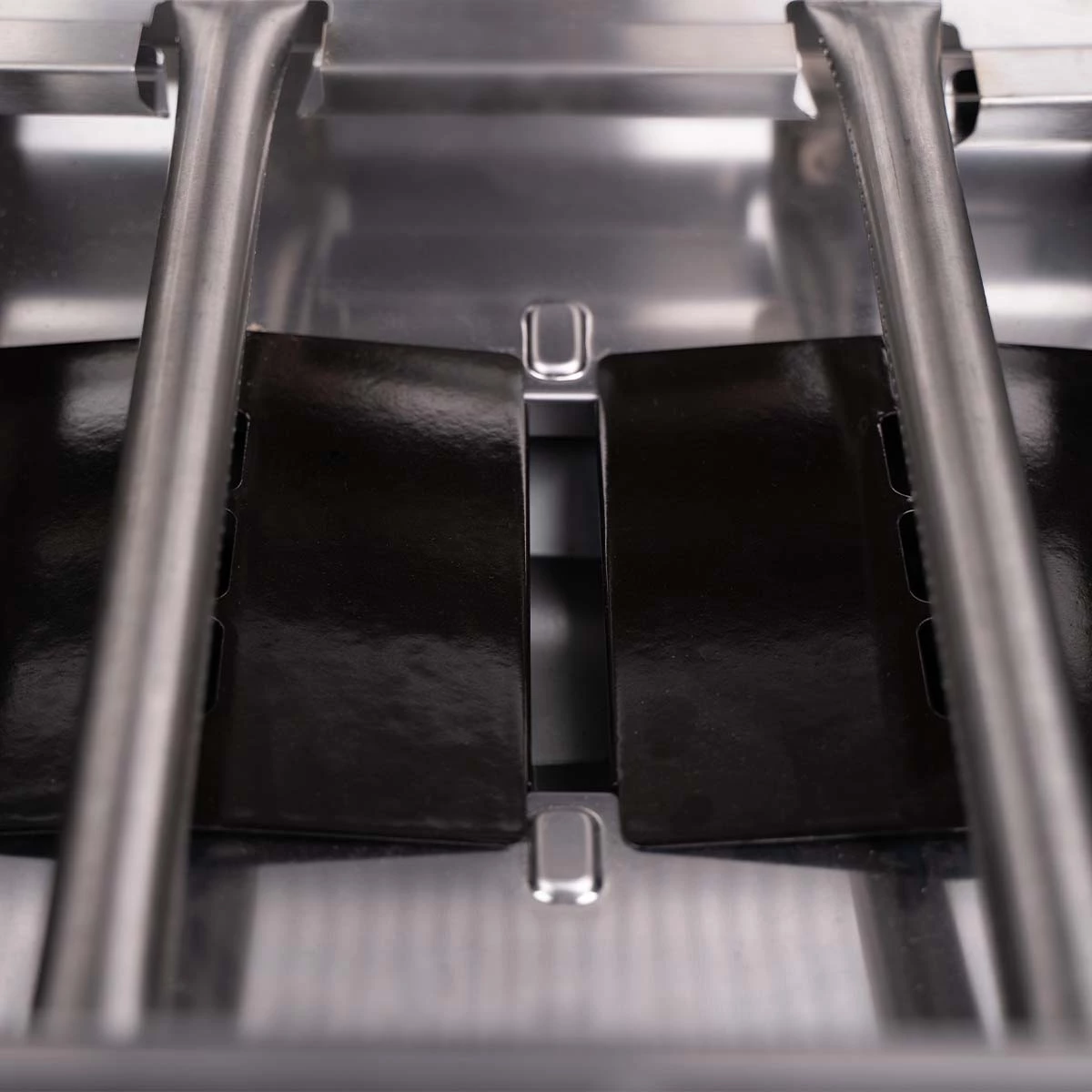 SANTOS S-418 Black Mit Edelstahlrosten, Inkl. Seiten- & Heckbrenner 8 SANTOS S-418 Black Mit Edelstahlrosten, Inkl. Seiten- & Heckbrenner – Bild 6