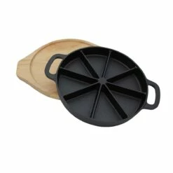 SANTOS Wedge Pan Mit Holz-Serviertablett Ø 21,5cm - Höhe: 3 Cm Gusseisen 21 SANTOS Wedge Pan Mit Holz-Serviertablett Ø 21,5cm - Höhe: 3 Cm Gusseisen -Santos Grills Verkaufsladen santos wedge pan mit holz serviertablett 21 5 x 3 cm gusseisen lieferumfang 86ff9a4152d87df5a76c0933dcfffc93