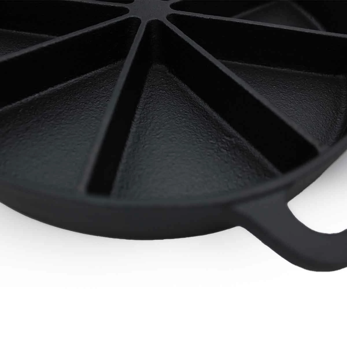 SANTOS Wedge Pan Mit Holz-Serviertablett Ø 21,5cm - Höhe: 3 Cm Gusseisen 7 SANTOS Wedge Pan Mit Holz-Serviertablett Ø 21,5cm - Höhe: 3 Cm Gusseisen – Bild 5